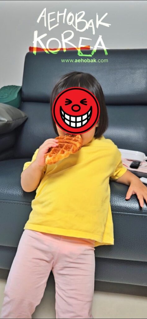 kids korea dessert, kids korean snack, kids croffle, kids-friendly desert korea, kids recomended snack korea, kids treat